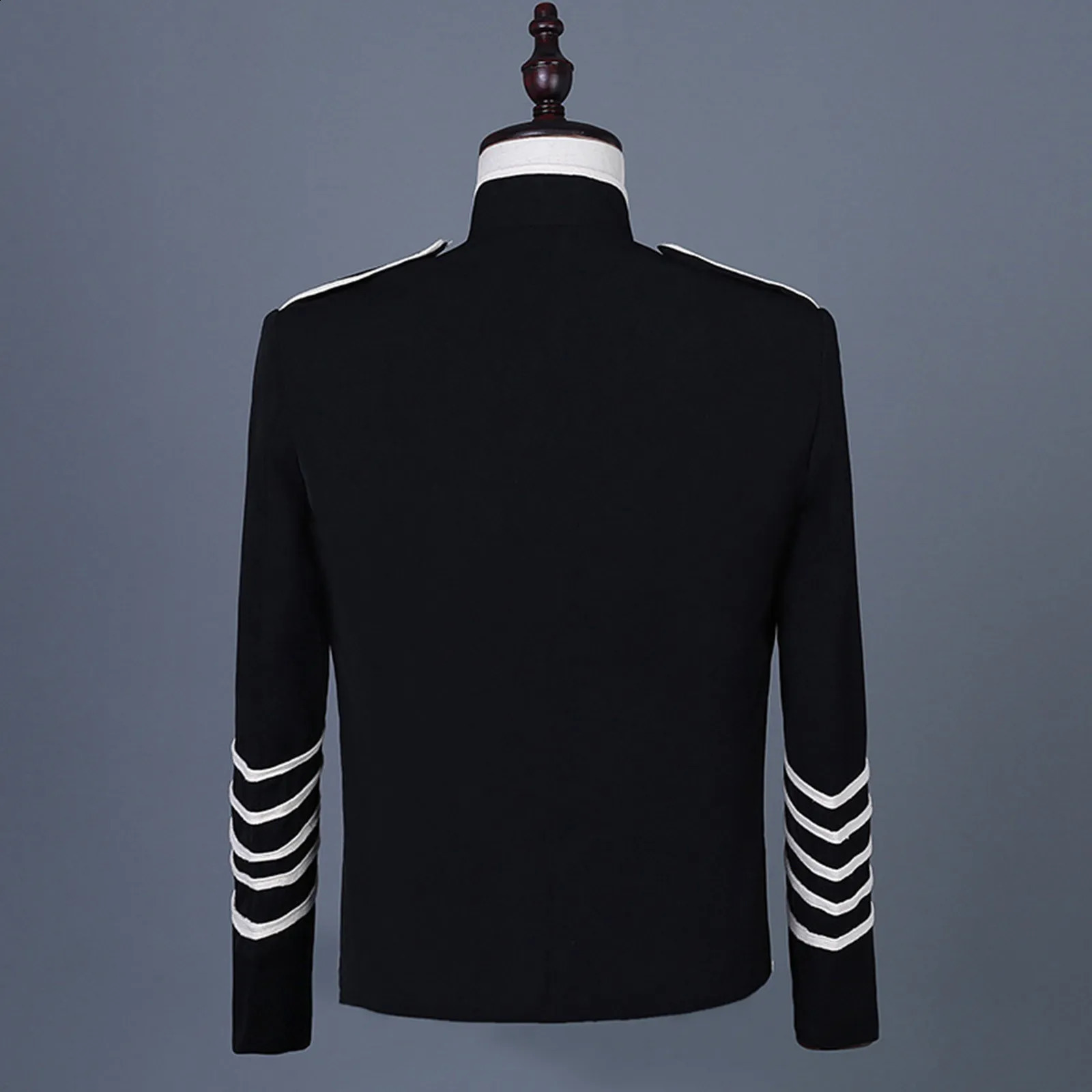 Male Suit Jacket Stage Performance Costume Retro Black Embroidered MenS Top Cool Suits For Men Simple Style Man S 241021