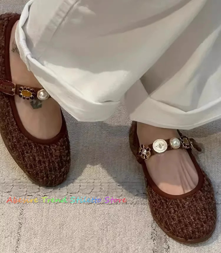 Handmade gold coins retro flat shoes pearl decoration round toe metal buckle light Mary simple shoes girls ballet shoes 241021