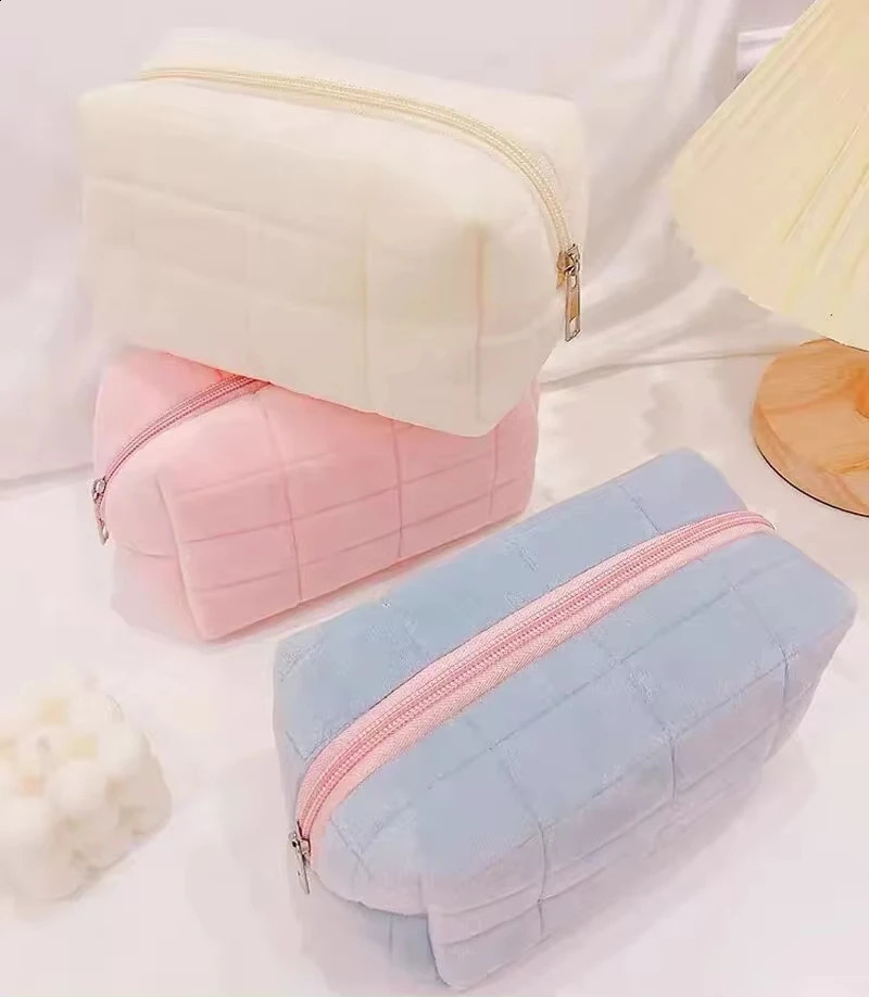 Solid Fur Cosmetic Storage Bag Large Women Zipper Makeup Organizer Handbag Stationery Pencil Case Travel Make Up Toiletry Punch 241017