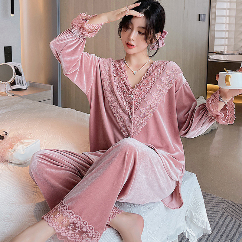 2025 fashion New designer women s thin long sleeved lace print suitable for spring and autumn sweet beauty style home wear Pamas
