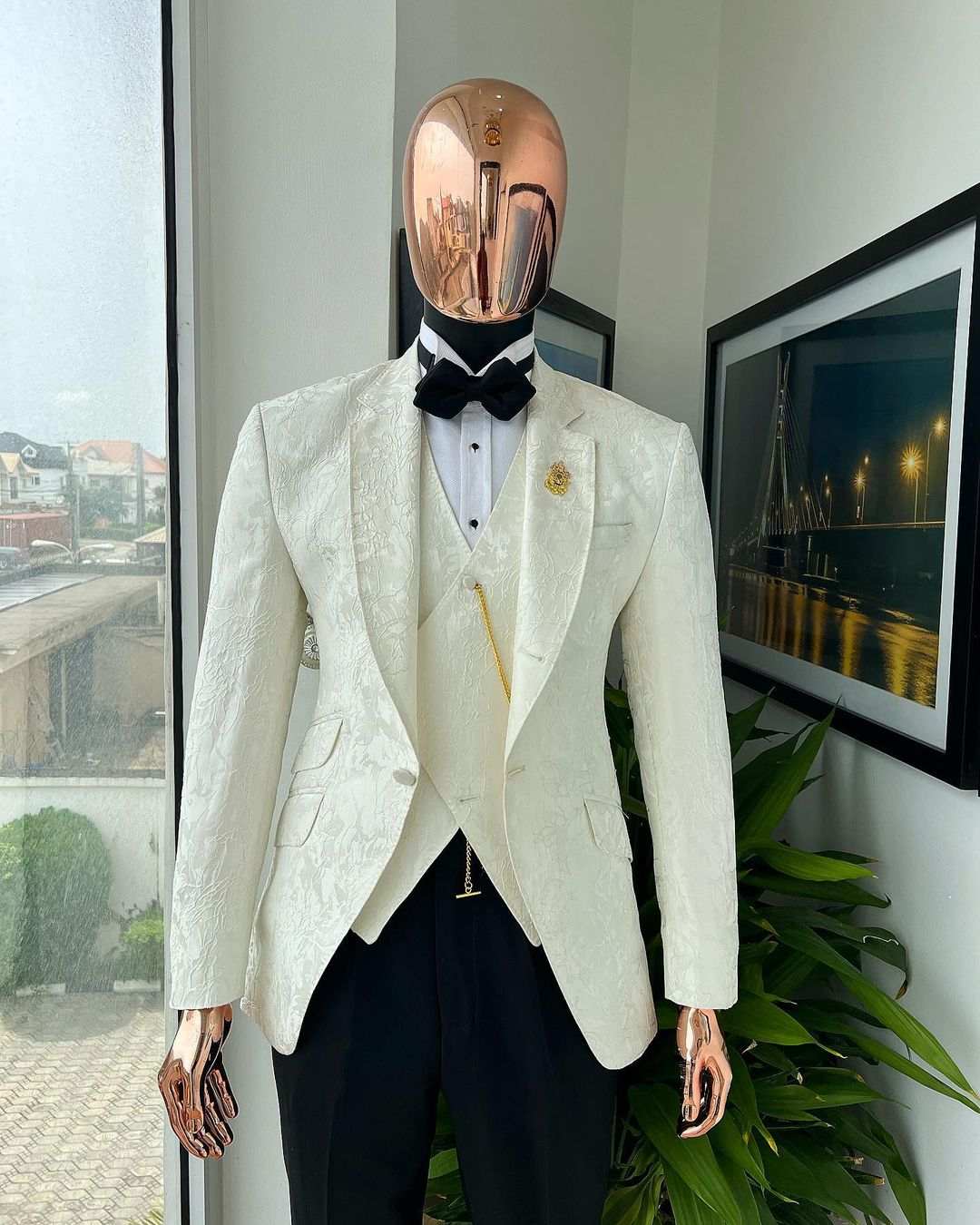 Graceful Wedding Suits Notched Lapel Jacket 2 Pieces Set Men's Tuxedo Appliques One Button Tailored Dinner Prom Groom Blazer Custom Made (Coat+Bl