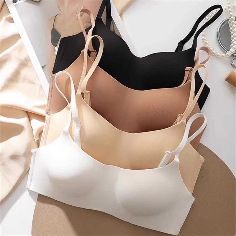 Seamless Bras Women Tube Top Underwear Small Chest Bras Womens Upper port Bra Non-Wire Fe Sexy Lingerie Solid IntimatesX2410