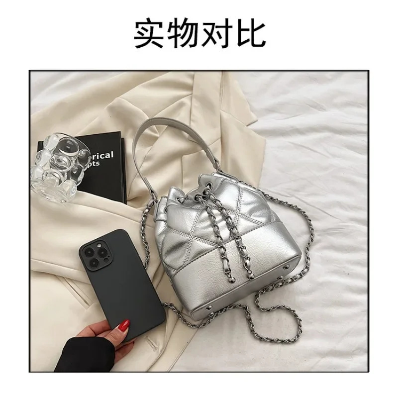 Rhombus Chain Large Capacity Bucket Xiaoxiangfeng Womens Shoulder Bag 241022 d88d 4