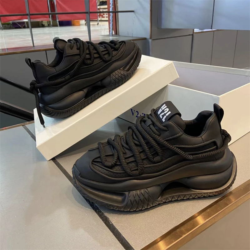 Men's shoes 2024 new solid color casual shoes versatile trend dirt resistant white shoes pure black dad shoes men