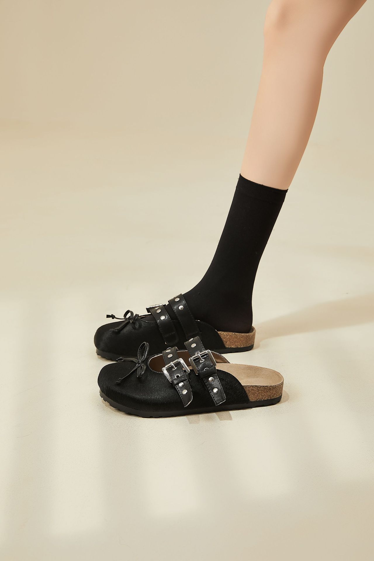 Women's New Thick Bottom Baotou Buckle Hollow Sandals Casual Comfortable Wear-Resistant Soft Sole Slippers
