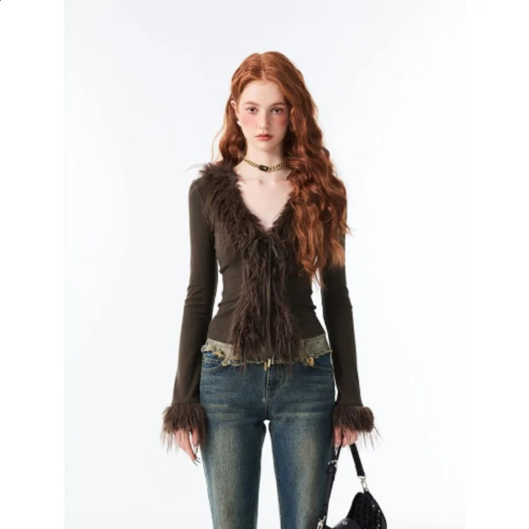Elegant retro V-neck lace plush cardigan womens spring crop top long sleeved sweater sexy slim fit bottom top 241021