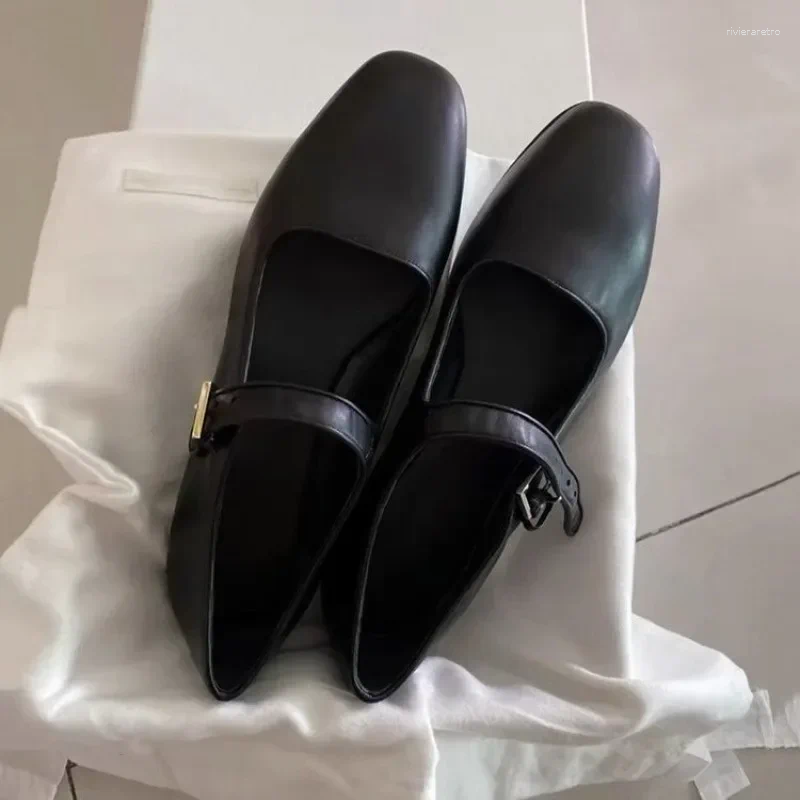 Sandals 2024 Spring Autumn Designer Women Flats Shoes Fashion Ladies Buckle Loafer Female Elegant