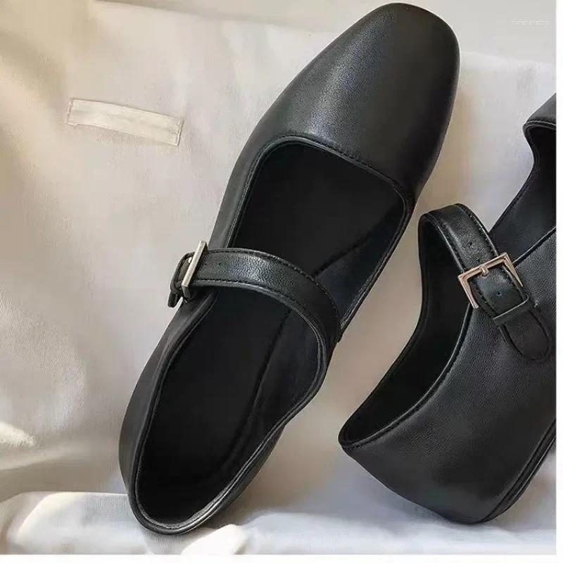 Sandals 2024 Spring Autumn Designer Women Flats Shoes Fashion Ladies Buckle Loafer Female Elegant