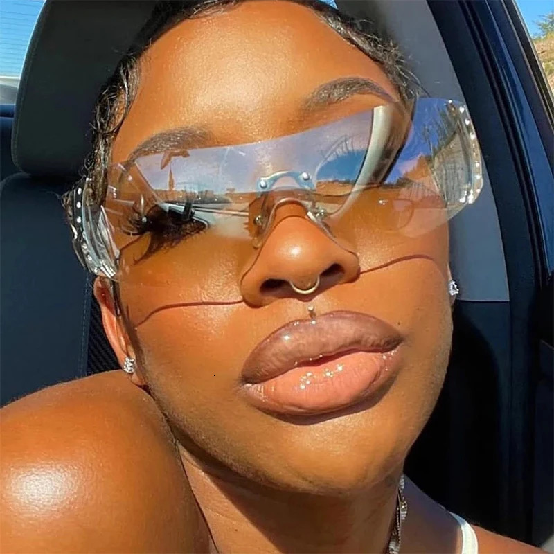 2024 Fashion Silver Gradient Womens Sunglasses Punk One Large Borderless Sunglasses Future Y2k Shadow Rhinestone Glasses 241022