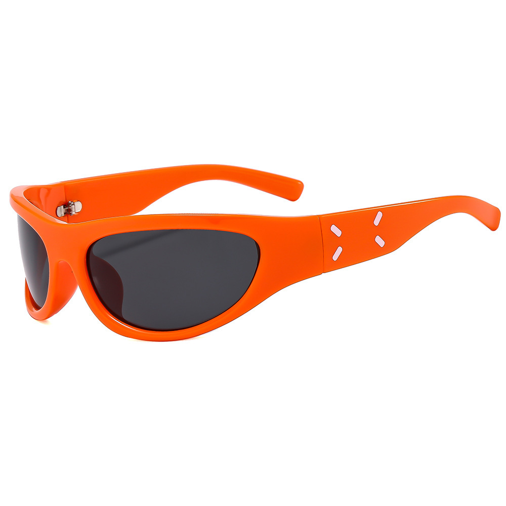 trendy street photos for men women, futuristic technology, punk style glasses, cool and spicy girl sunglasses
