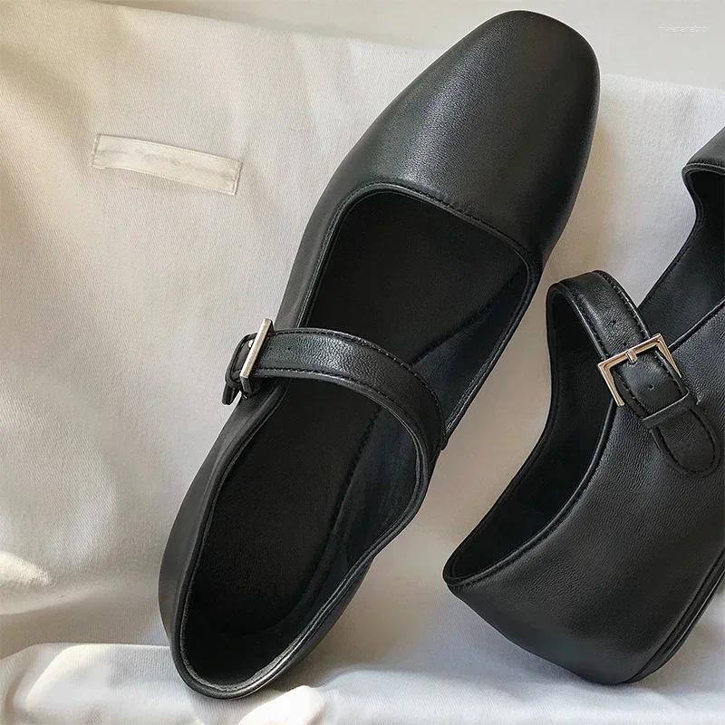 Sandals 2024 Spring Autumn Designer Women Flats Shoes Fashion Ladies Buckle Loafer Female Elegant