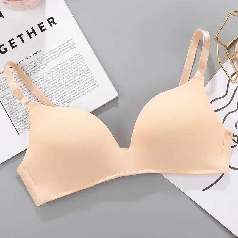Women Seamless Bra Sexy No Wire Push Up Underwear Girls dents Breathable Thin 10 Colors Bras Fes Bra Breathable GatheredX2410