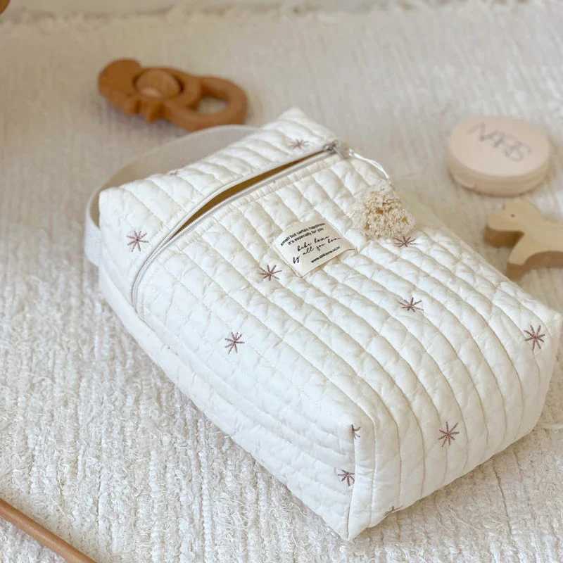 Embroidery Portable Nappy Mommy Bag Stroller Hanging Bag Zipper Diaper Wet Bag Baby Items Storage BagC250326