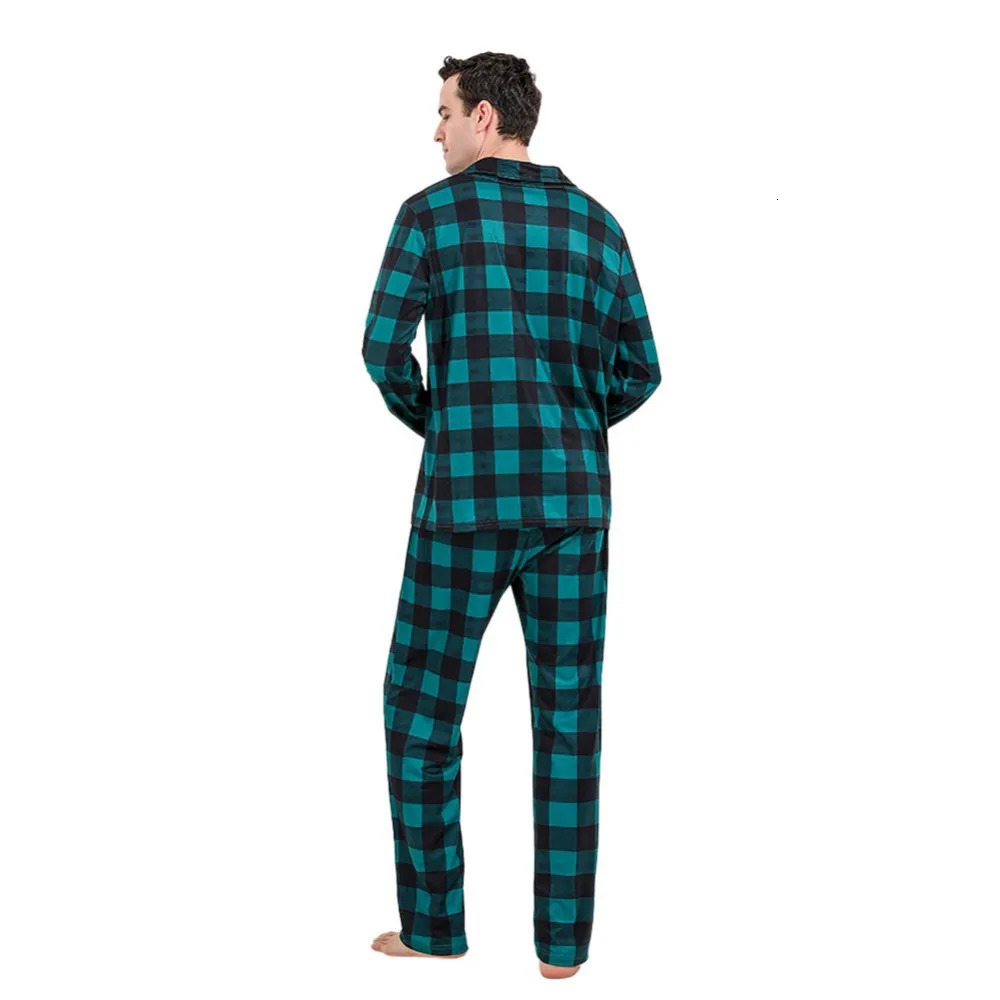 Cosy Green Plaid Family Matching Christmas Pajamas Sets Cute Holiday Outfits for Kids Parents Family Matching Clothes 241022