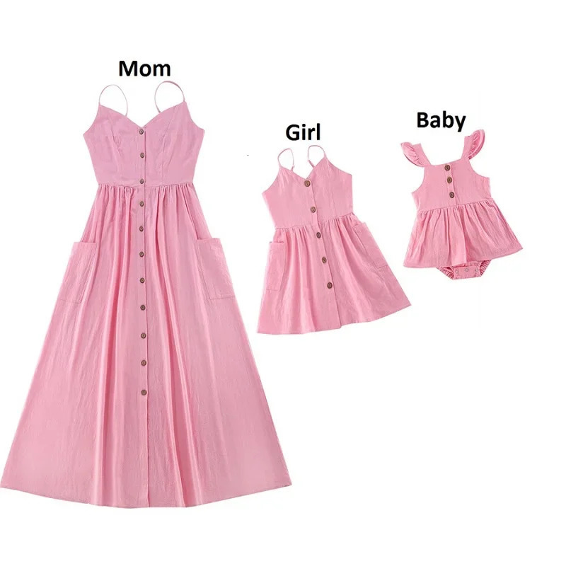 Mother Daughter Matching Dresses Family Look Mom Baby Mommy and Me Clothes Fashion Woman Girls Cotton Dress Outfits 241022