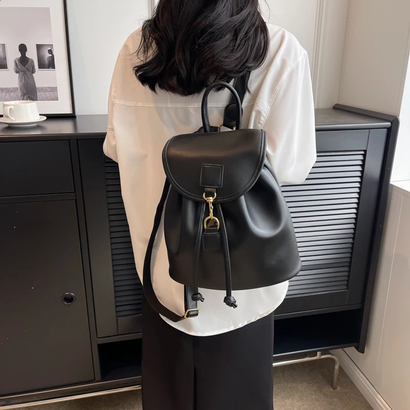 PU leather backpack for women large capacity casual school bag solid drawstring travel shoulder bag Korean fashion backpack 241021