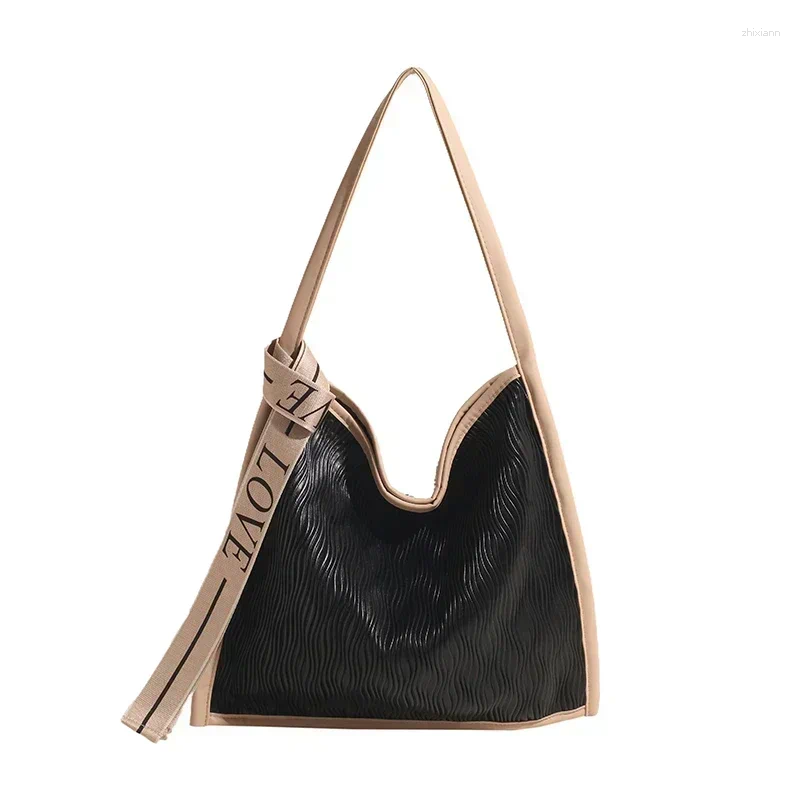 Totes Autumn And Winter New Large Capacity Bag For Women 2024 Leisure Commuter Single Shoulder Underarm Soft Face Tote Bucket