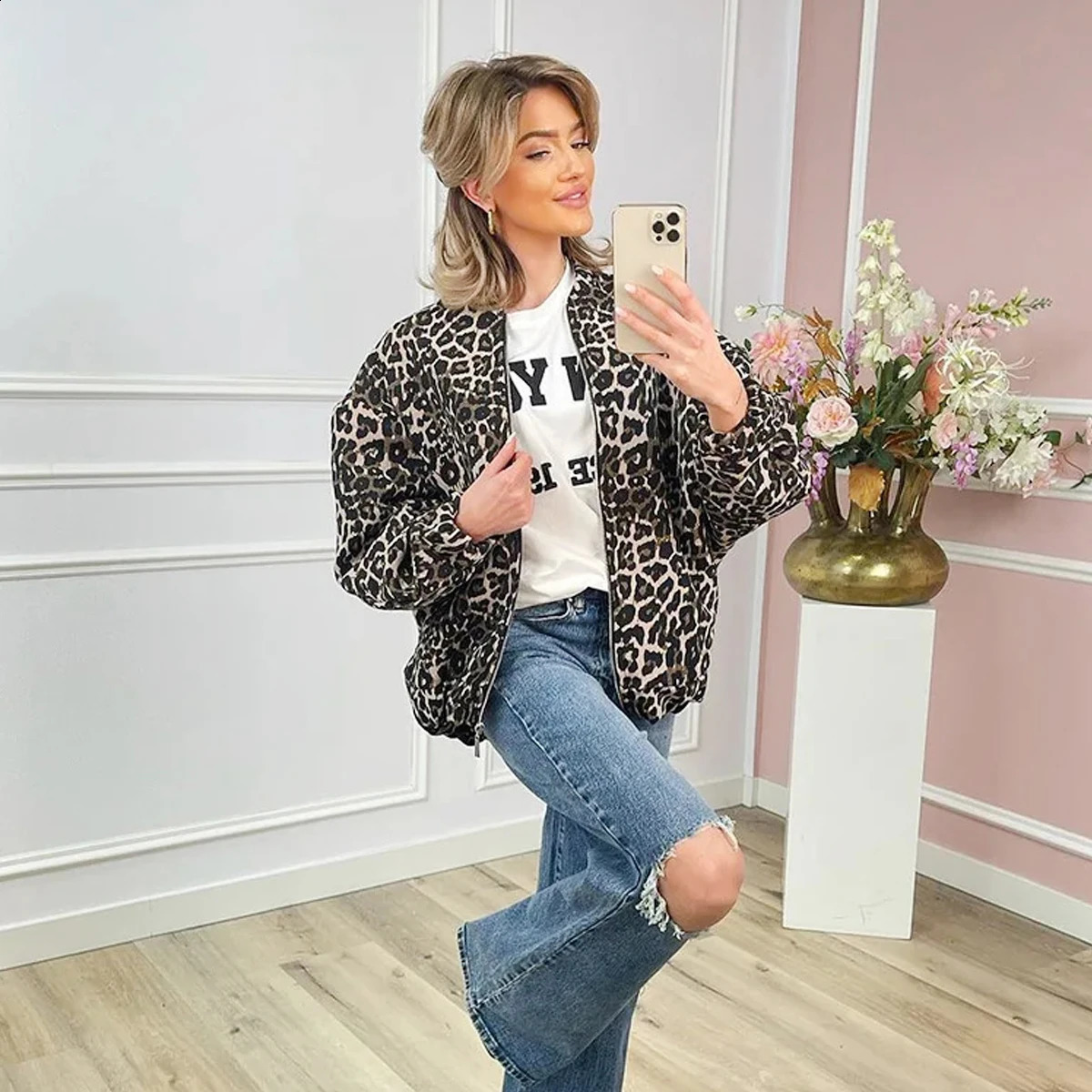 Retro leopard print O-neck womens jacket fashionable zipper pocket long sleeved short shirt autumn/winter womens clothing 241021