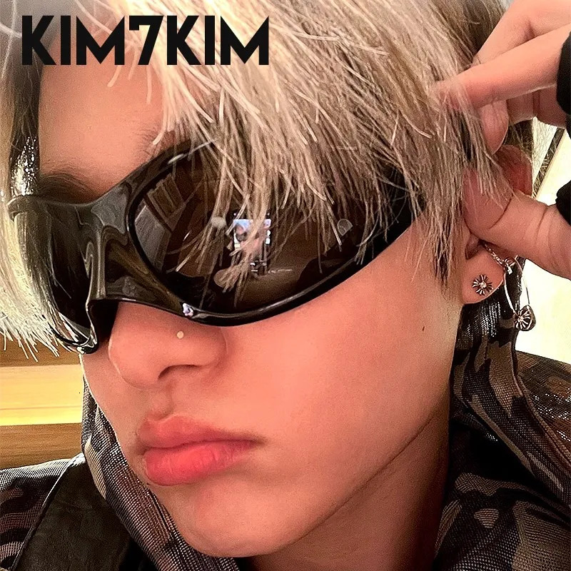 Cyberpunk Cat Eye Y2K Sunglasses for Women 2024 Trend Sunglasses for Men Retro Large Steampunk Goggles Gafas De Sol 241022bj