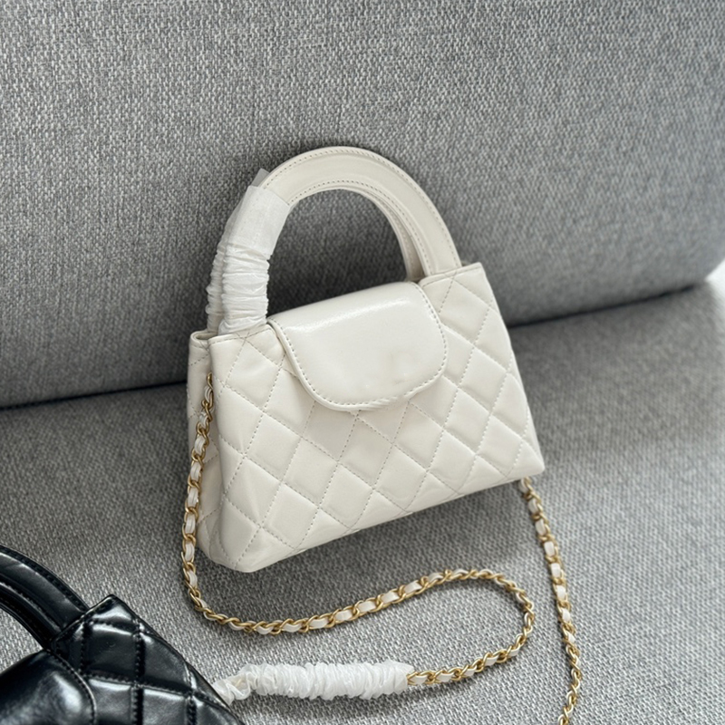 23k Designer Womens Shoulder Bag 20cm Leather Diamond Gold Hardware Metallic Clasp Luxury Handbag Matelasse Chain Crossbody Bag Makeup Bag Dress Bags Purse Sacoche