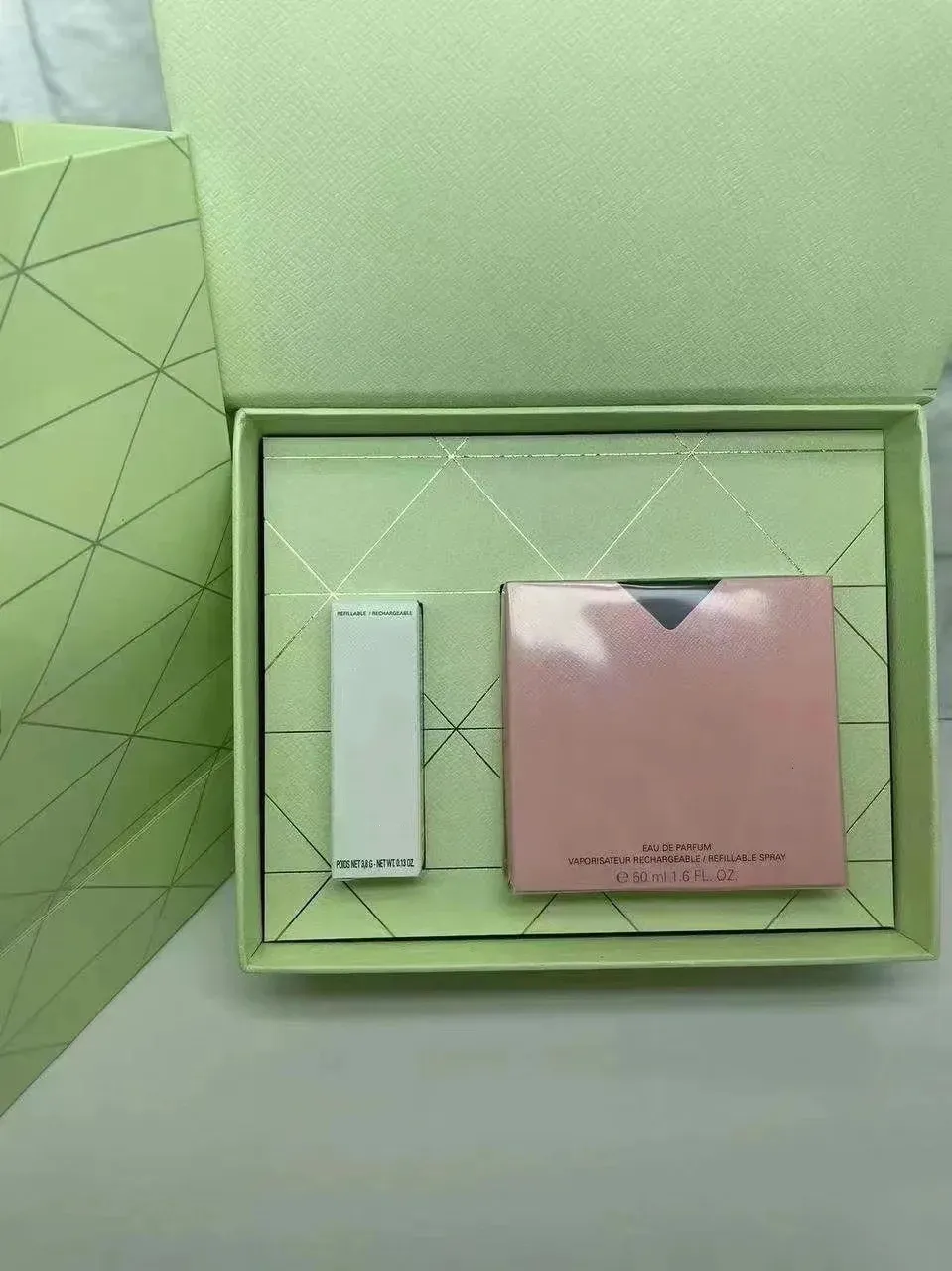 Makeup Gift Box Per… - image