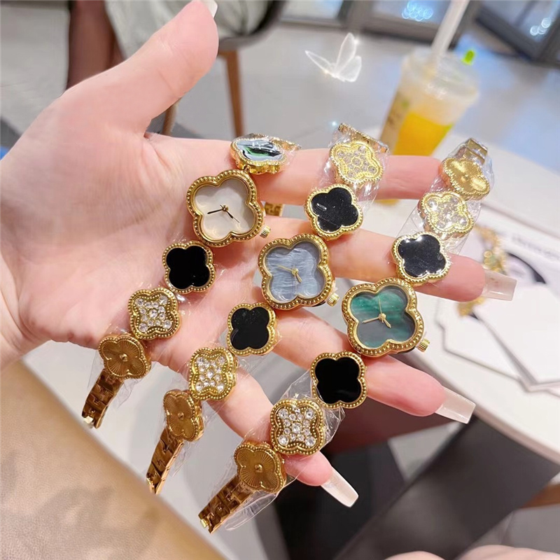 Brand Wrist Watch Lovers Couples Men Women Girl Beautiful Flowers Crystal Style Steel Metal Band Quartz Clock VA08
