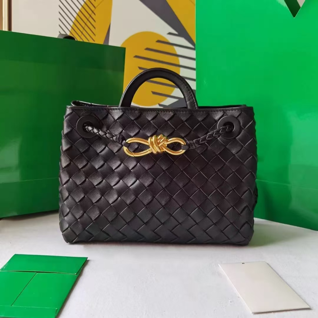 Designer's high-quality brand tote bag, new pure handmade woven foreskin leather large capacity commuting shoulder bag