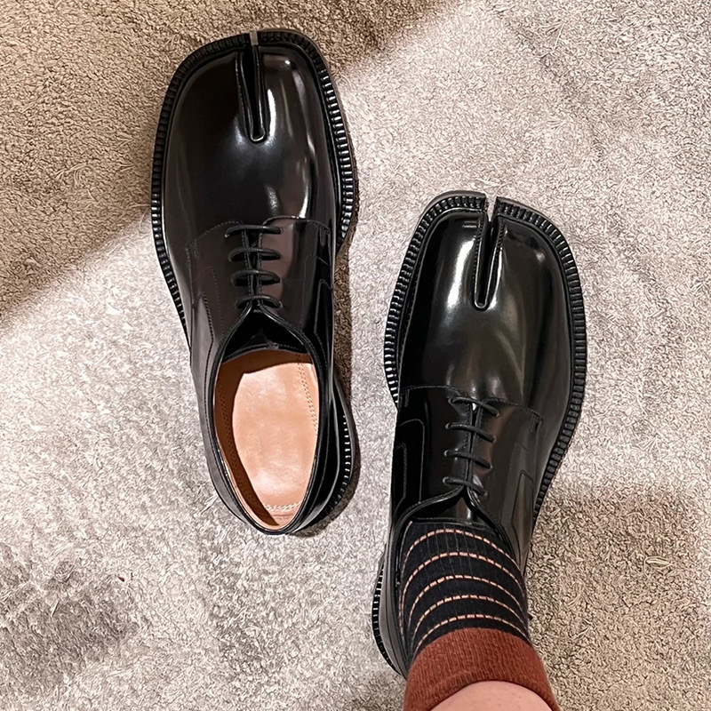 Split Toe Flats Slip-On Casual Women Fashion Mary Janes Tabi Pig Hoof Shoes Woman Loafers chaussure femme
