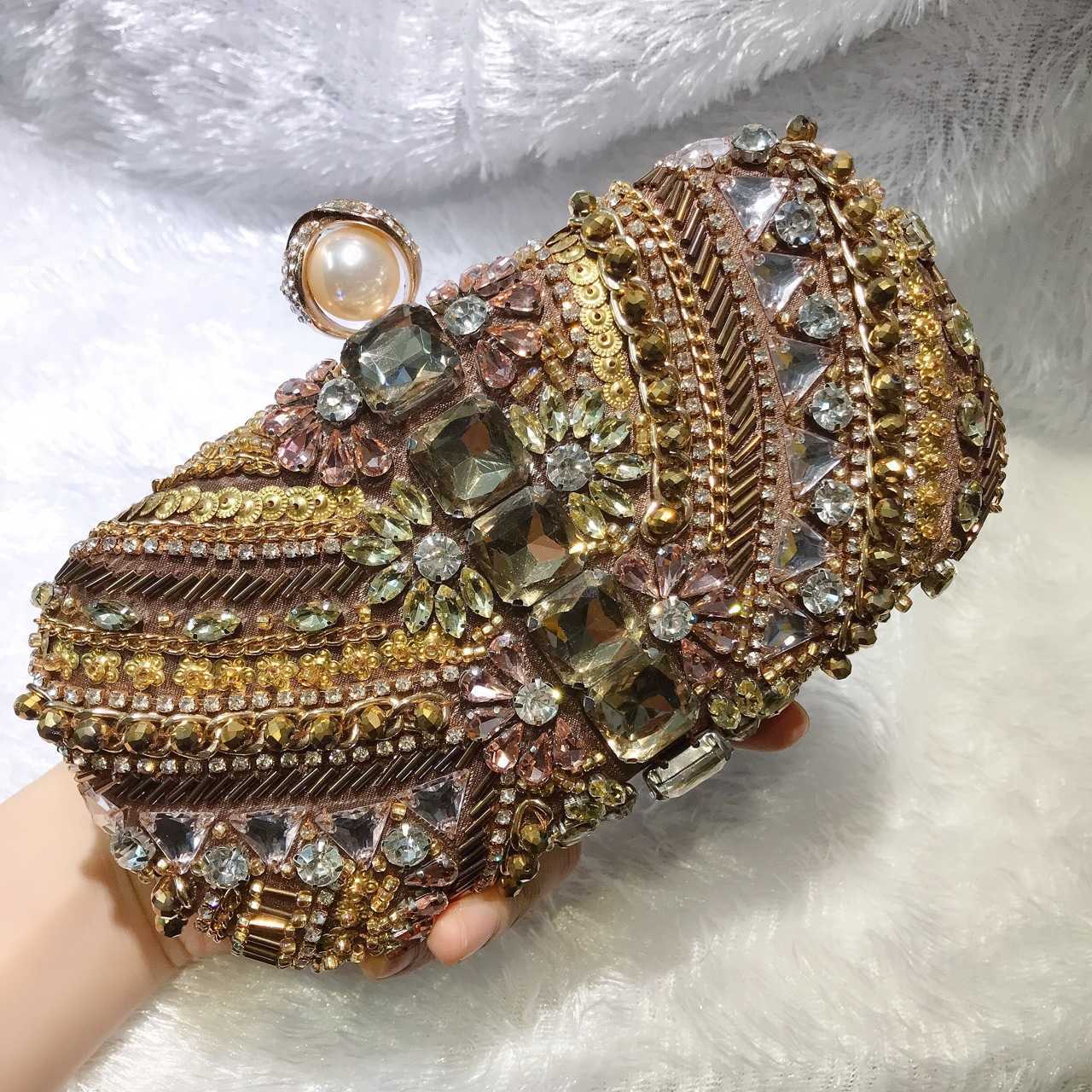 CMM New Pearl Embroidered Dinner Bag Manual Bead Nailing Hand Bag Diamond Inlaid Banquet Womens Bag Antique Cheongsam Dress Bag