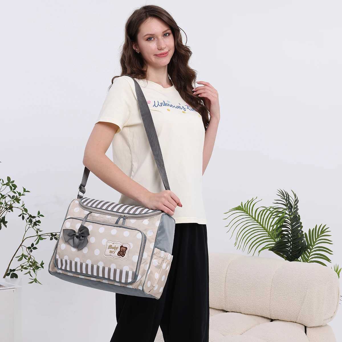 Hot Sell Diaper Bag Maternity Packs single Shoulder Baby Bag Women Travel Handbag For Baby Nursing Mummy Maternity Nappy BagC250326