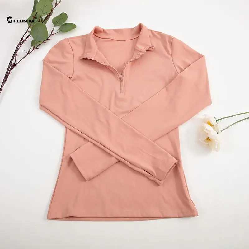 Chreisure long sleeved yoga shirt half zip sports top with thumb hole elastic and breathable fitness shirt suitable for womens sportswearW250411