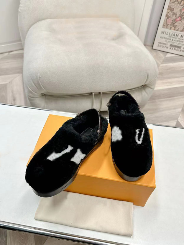 High quality women's long haired slippers, fashionable jelly colored comfortable cotton shoes, indoor beach shoes, women's shoes,