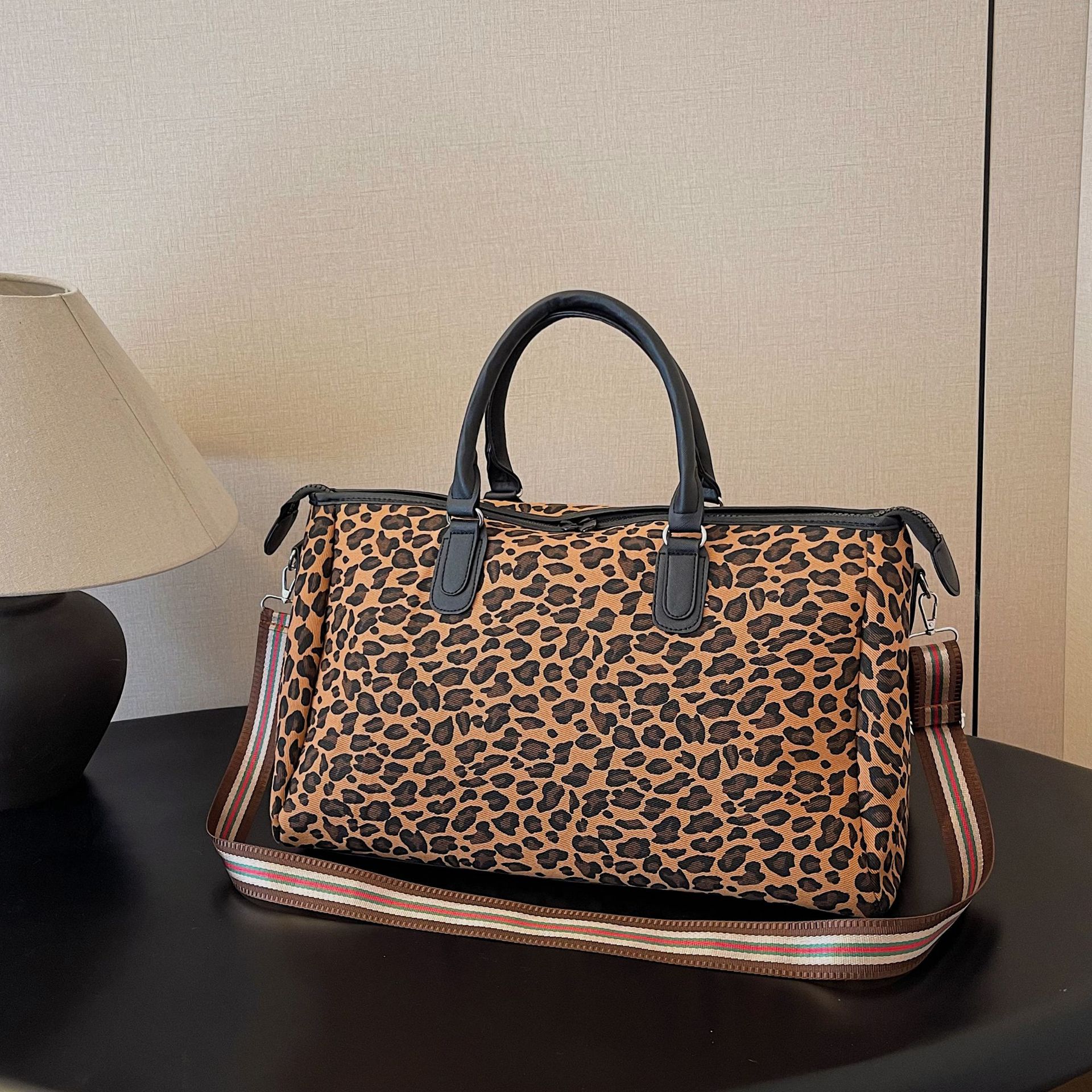 2024 Fashion Tote Shopping and Travel Canvas New Women Popular Handbags Large Capacity Leopard Shoulder Bags R241022