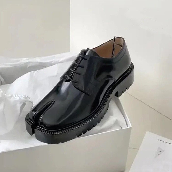 Split Toe Flats Slip-On Casual Women Fashion Mary Janes Tabi Pig Hoof Shoes Woman Loafers chaussure femme