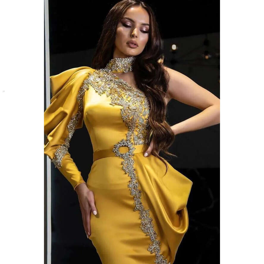 Ebi Vintage Arabic ASO Long Sleeve Evening Dresses High Neck One Shoulder Appliques Beads Women Formal Ocn Party Gowns Prom Birthday Dress Bc18491