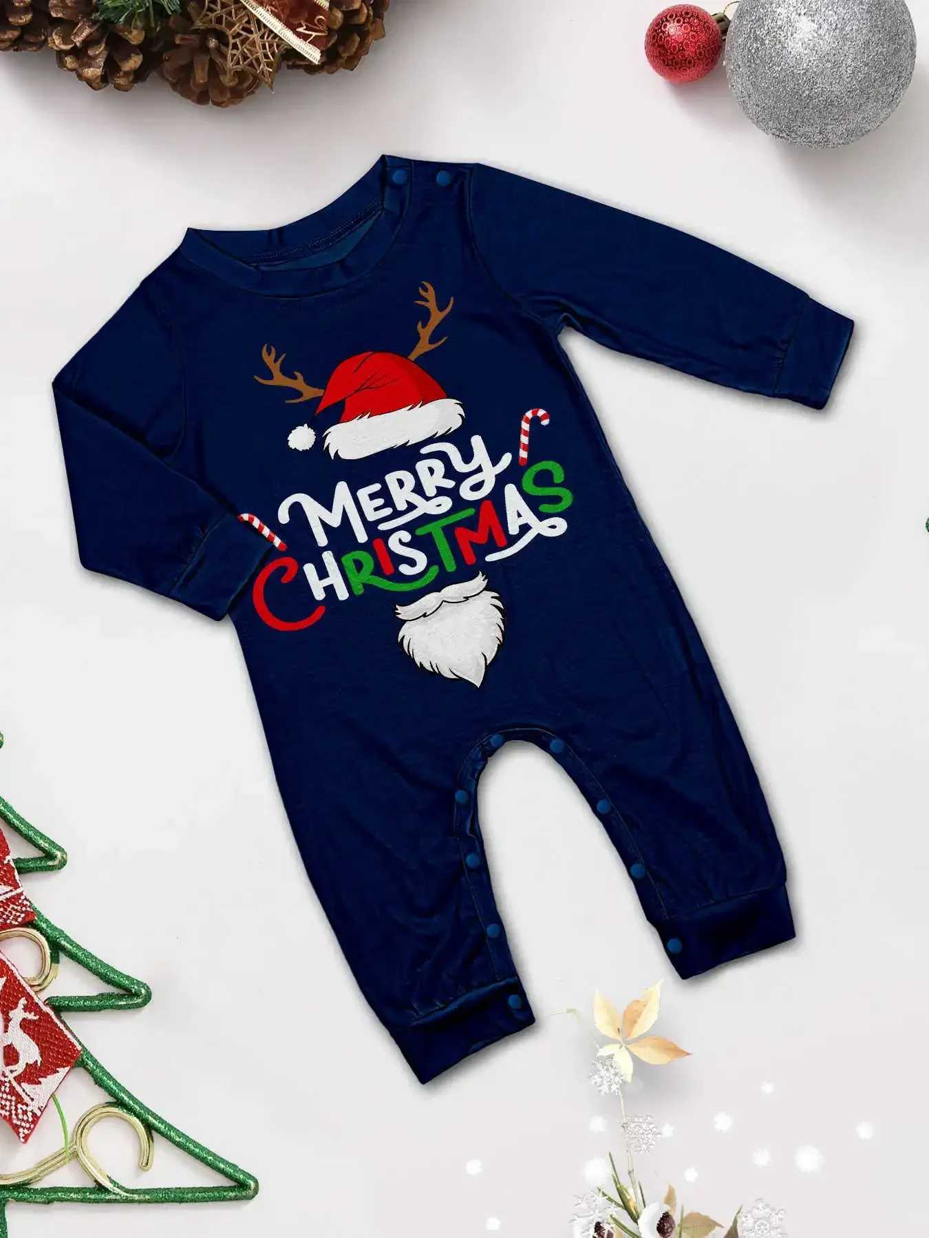 Winter 2024 Plaid Print Parent-child Matching Outfits Cute Loose Family Christmas Pajamas Set Baby Dog Romper Xmas Look PyjamasXJ241008