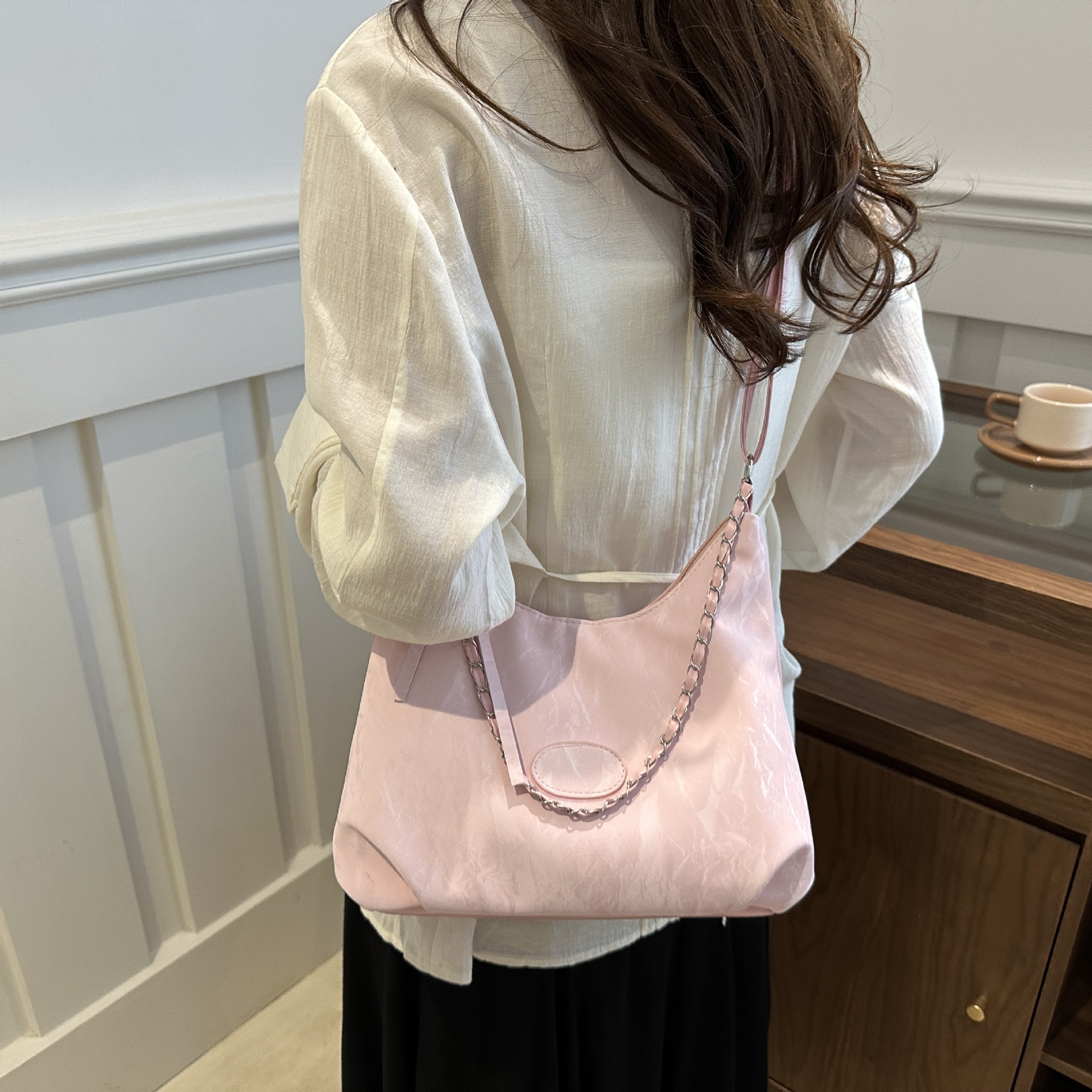 2025 Designer New 3 Personalized 2024 Commuter Shoulder Fashionable Large Capacity Casual Trendy Crossbody Bag free shipping