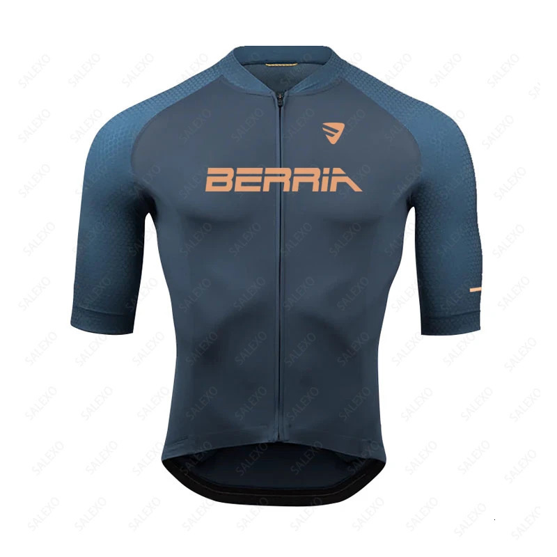 Summer BERRIA Team Cycling Jersey Set Men Racing Bicycle Clothing Suit Mountain Bike Clothes Maillot Ciclismo Hombre 241011