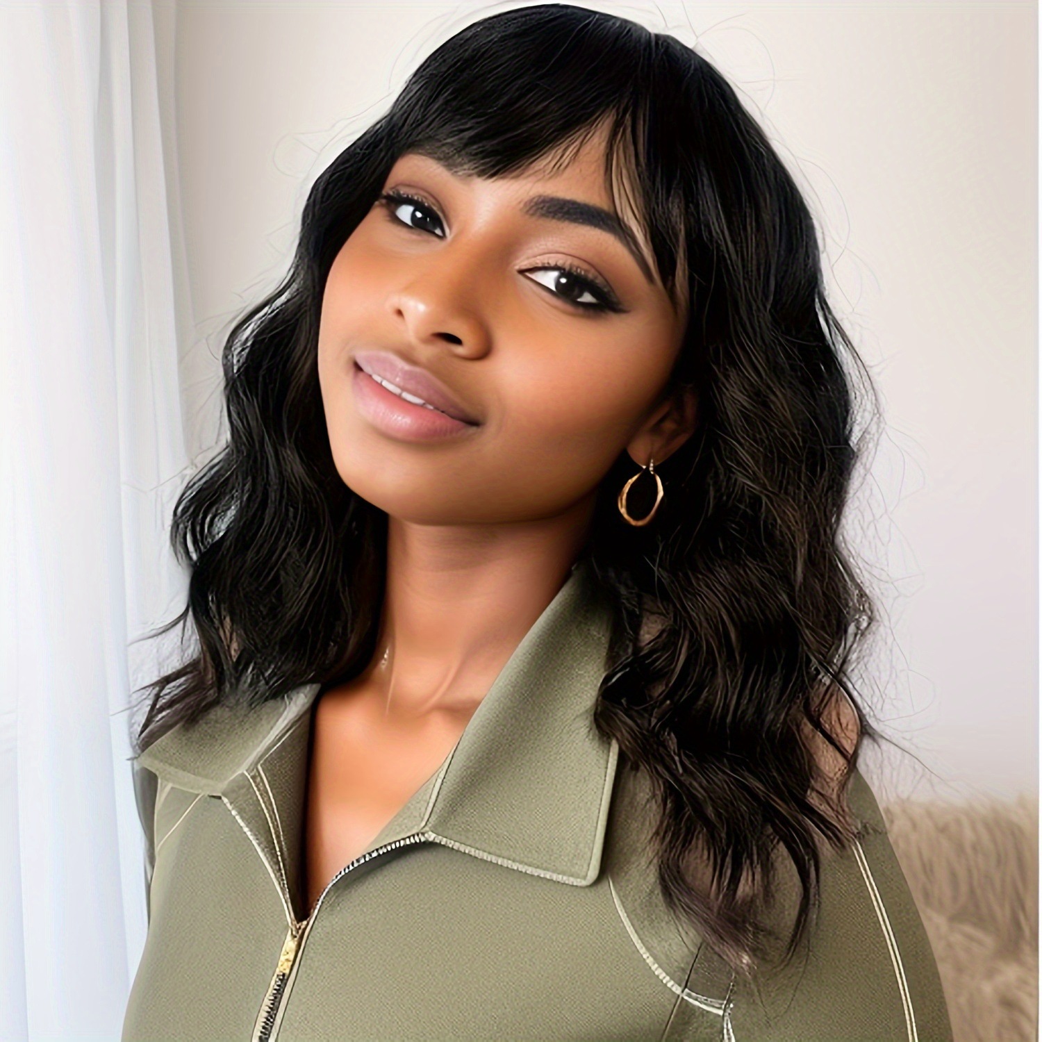 Shoulder-length short curly wig with bangs for women with simulated wool curly short hair