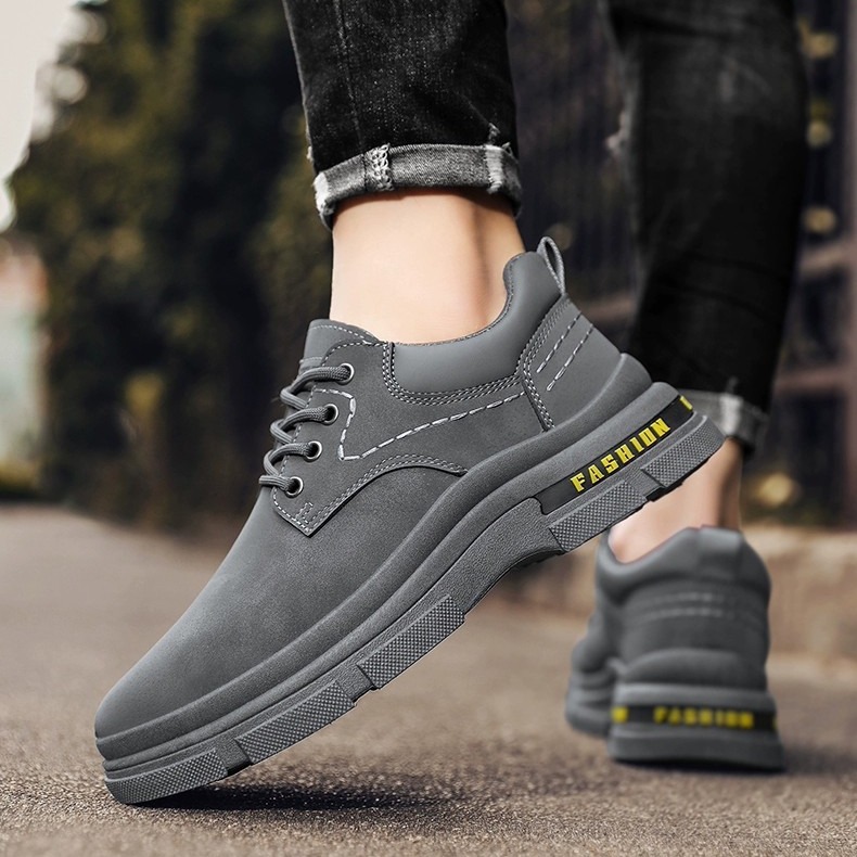High top men's shoes 2024 new summer sports and leisure board shoes breathable Korean version thick sole height increasing mid top white trendy s