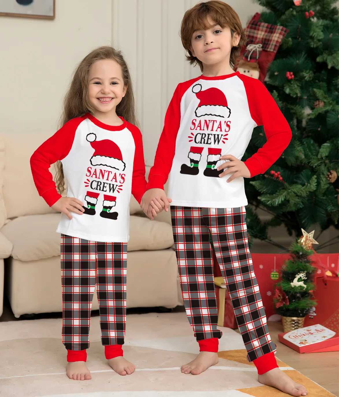 Xmas Family Matching Pajamas 2022 New Cartoon Christmas Hat Letter Print Plaid Pants Adult Kids Suit Baby Jumpsuit Dog ClothesXJ241008