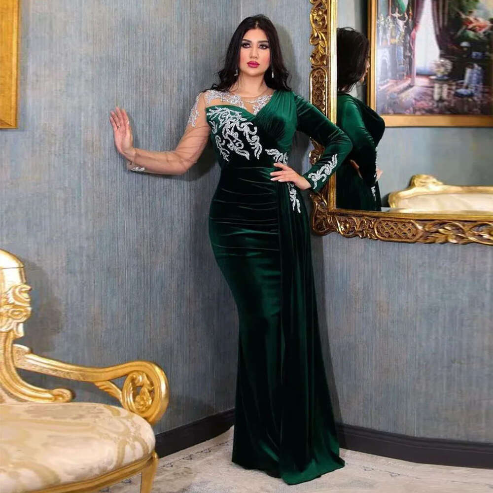 Beautiful Evening Dresses For Women Romantic Gorgeous Satin Fashion Long Sleeved Elegant Exquisite Lace Applique Prom Gowns