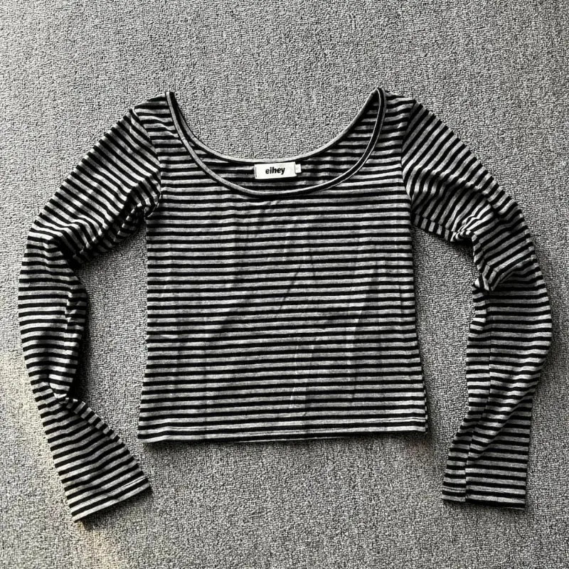 Casual Striped TShirt For Women Fashion Vintage Womens Long Sleeve Round Neck Slim Tee Spring Female Gentle Street Top 241022