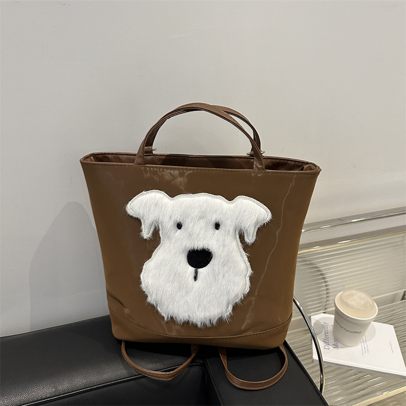 2025 Designer 2024 new cute 3 casual beautiful personalized artistic large capacity commuting shoulder bag free shipping