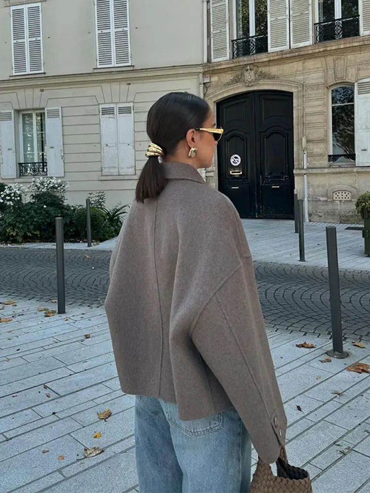 Single breasted lapel solid color wool womens jacket long sleeved bedding coat long sleeved autumn womens casual jacket 241022