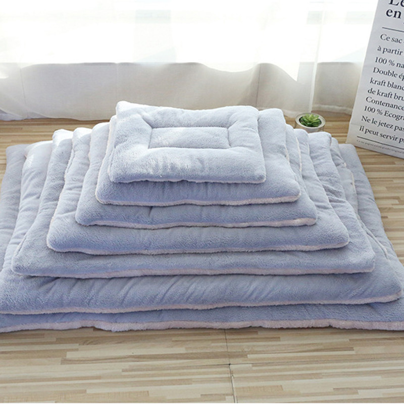 Thickened plush cushion cat litter cat sleeping mat kennel coral velvet dog blanket cotton pad warm nest pad wholesale