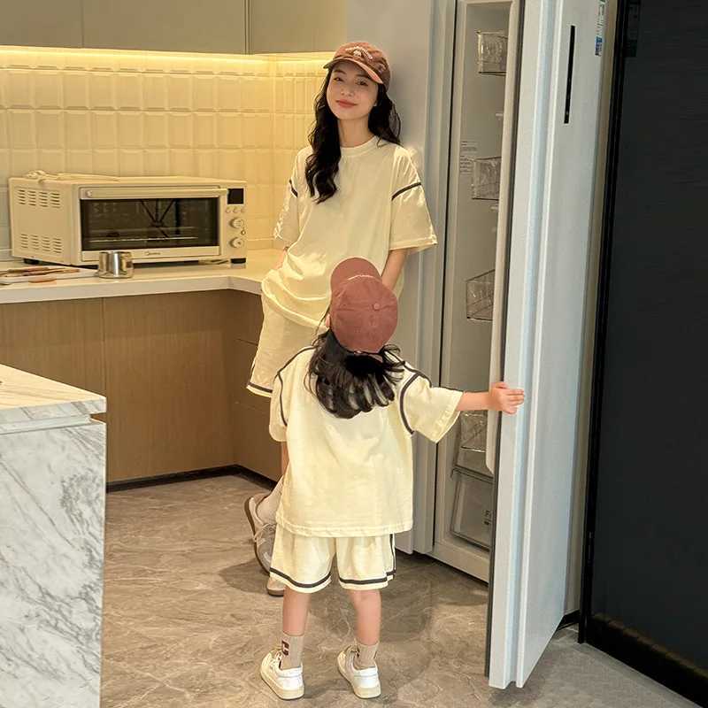 Parent-child Outfit 2024 Summer Family Clothes Korean High Quality Children Clothing Mom Dad and Daughter Son Same Two Piece SetXJ241008