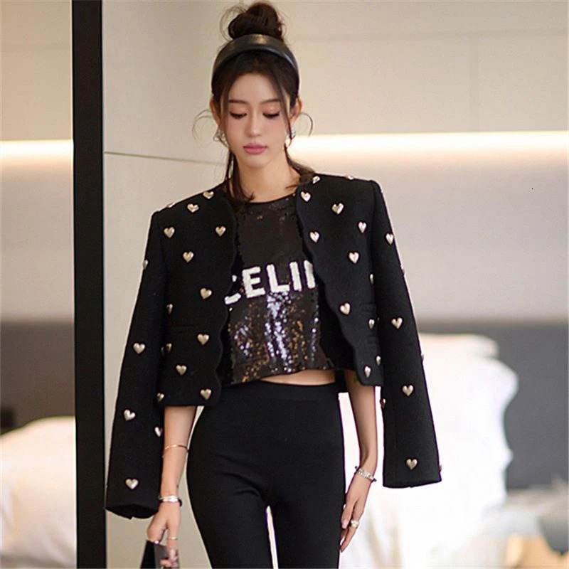 Black love coarse woolen jacket womens bead 3D fashion chic long sleeved wool autumn and winter jacket retro Korean elegant cardigan set 241023