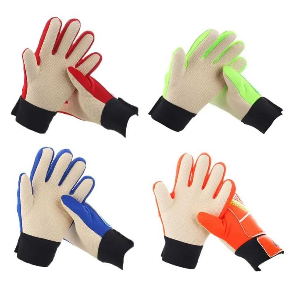 1Pair Latex Profional Kids Soccer Goalkeeper Gloves Soccer Goalie Strong Full Finger Protection Gloves Football GlovesXJ241023