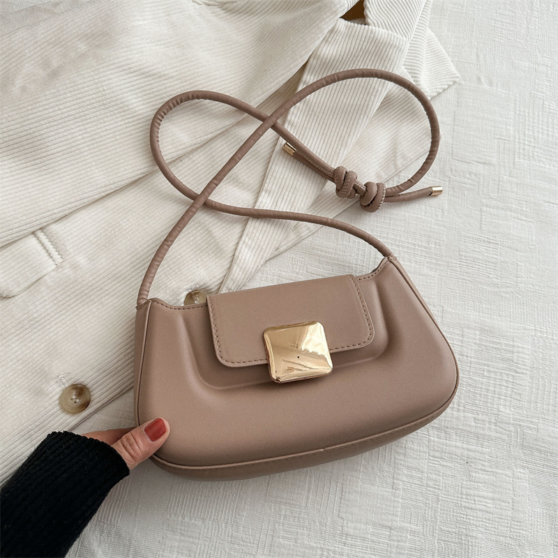 2025 Designer with 3 Fashionable women' baguette crossbody 2024 new single shoulder handbag trendy and simple women's bag free shipping wome